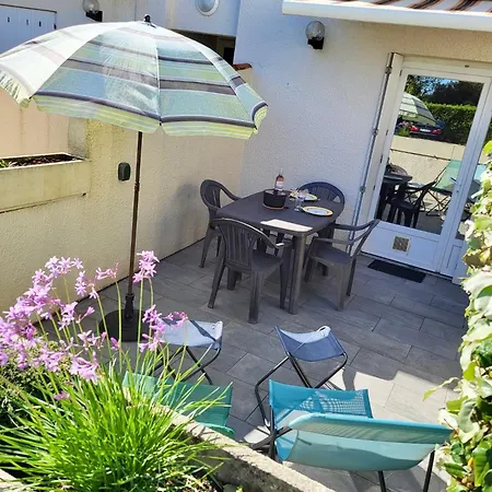 Bord De Avec Terrasse
